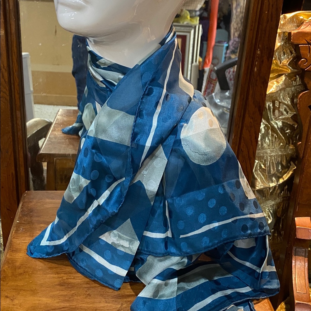 Blue and White Geometric Silk Scarf 34 x 34 100% Silk NWOTs